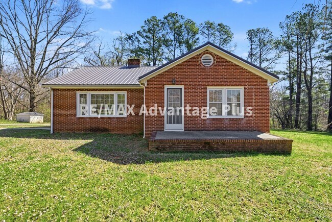 Building Photo - Beautiful brick home with full basement in Prospect