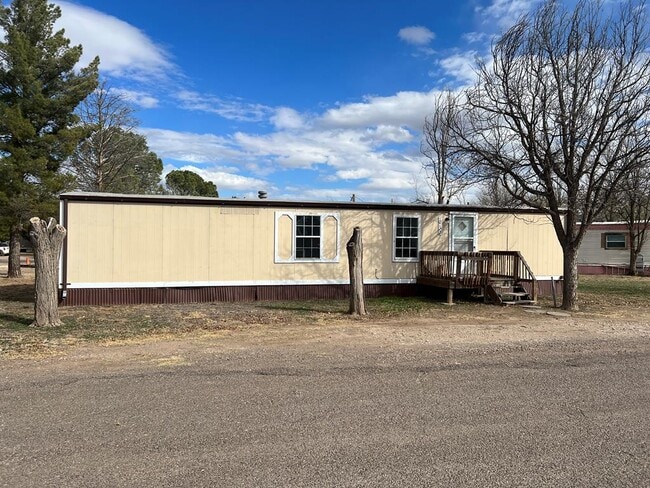 Primary Photo - 1407 N 8th St