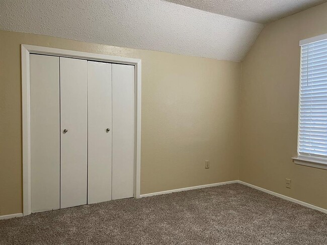 Building Photo - 8603 Fathom Cir