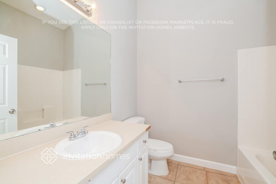 Building Photo - 180 Carol Susan Ln