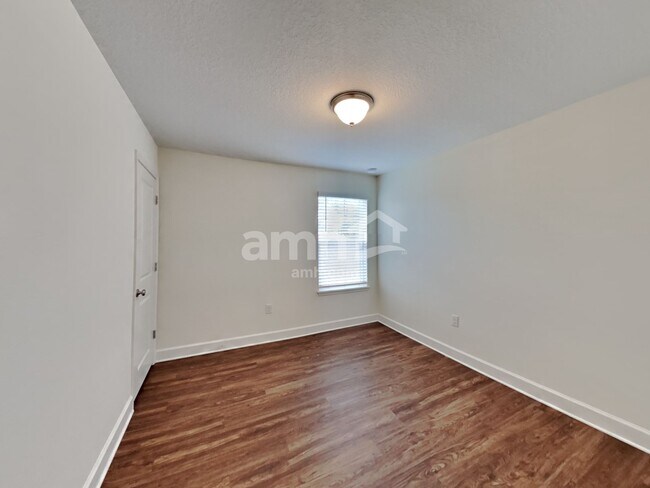 Building Photo - 29648 Passerine Ct