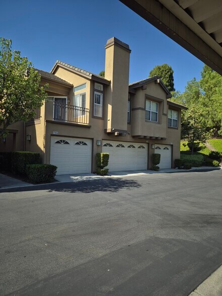 Building Photo - 1186 S Country Glen Way