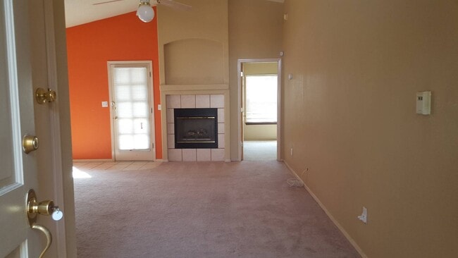 Building Photo - Beautiful house near Loop 375 and Edgemere