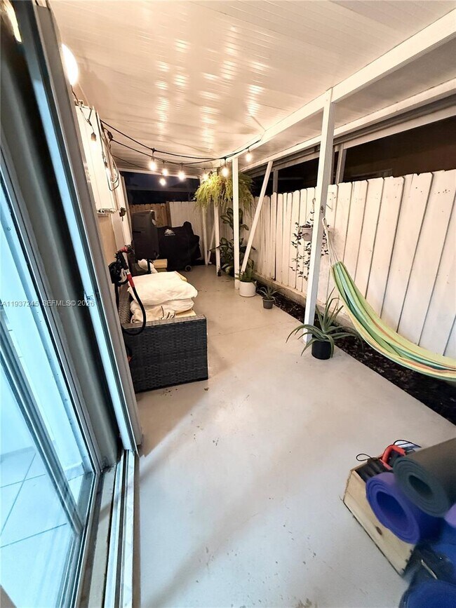 Building Photo - 3262 W 70th St