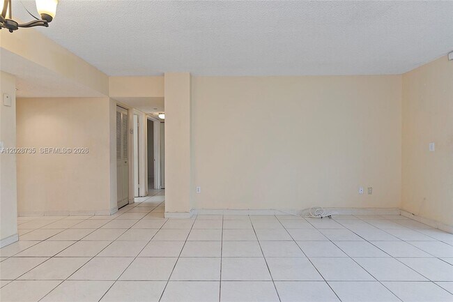 Building Photo - 8760 SW 133rd Avenue Rd