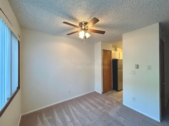 Building Photo - 6080 SW Valley Ave