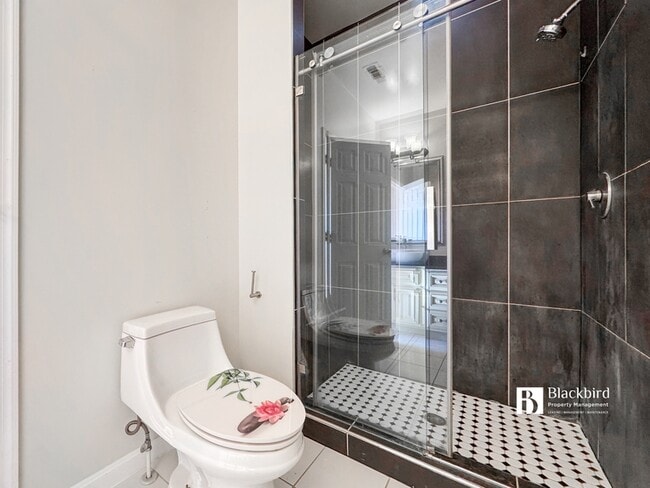 Building Photo - 5030 B St SE