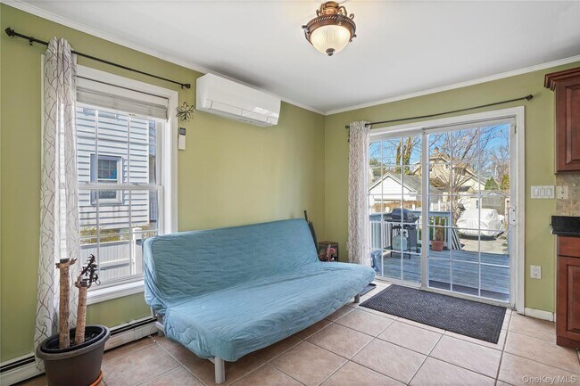 Building Photo - 102 Clinton St