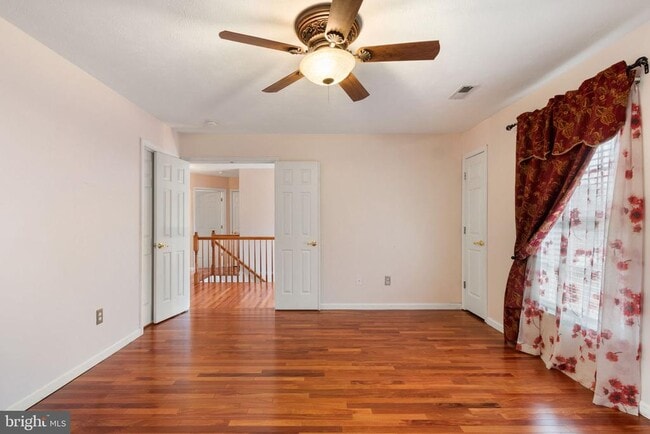 Building Photo - 6910 Governors Grant Ln