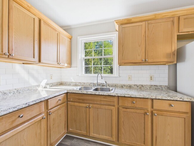 Building Photo - 11001 Reedy Branch Rd