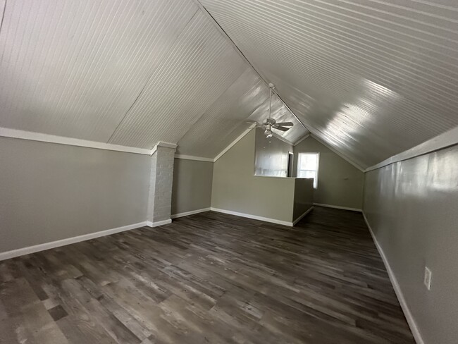 Building Photo - 4375 Guilford St