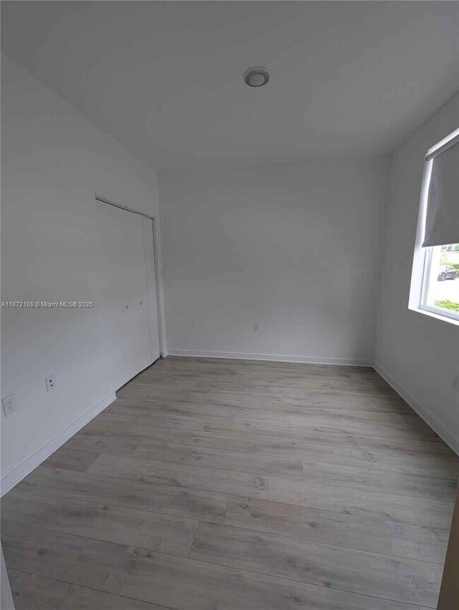 Building Photo - 170 NW 158th St