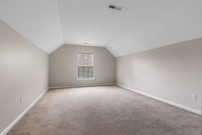 Building Photo - 524 S Orchard Farms Ave