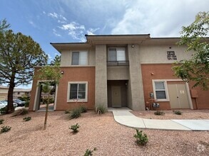 Building Photo - 813 Peachy Canyon Cir