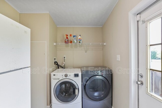 Building Photo - 123 Battlefield Dr