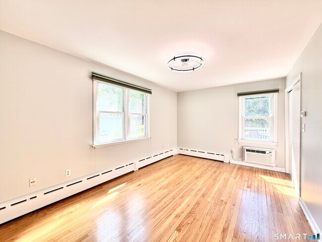Building Photo - 120 Culloden Rd
