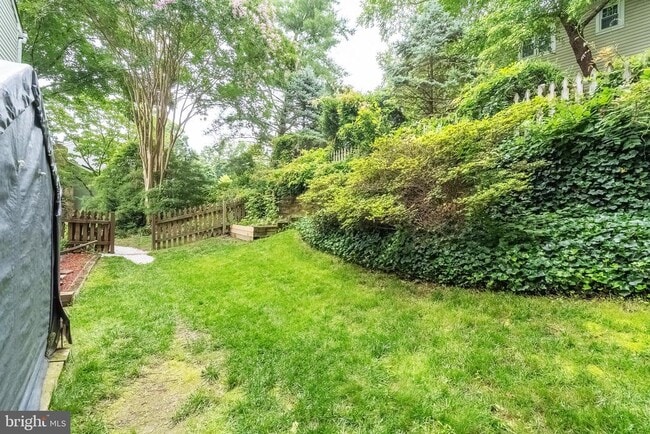 Building Photo - 3961 Stirrup Ct