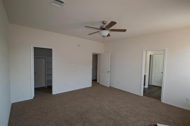 Building Photo - 317 Springbrook Rd