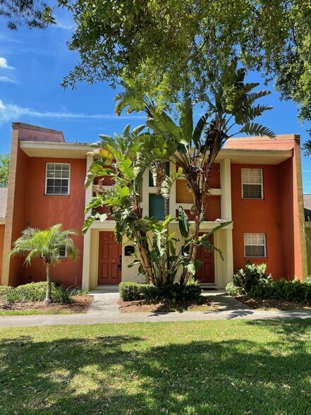 Primary Photo - 4854 Tangerine Ave
