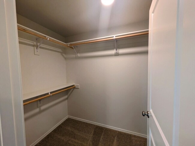 Building Photo - New Townhome for Rent in Southridge Area