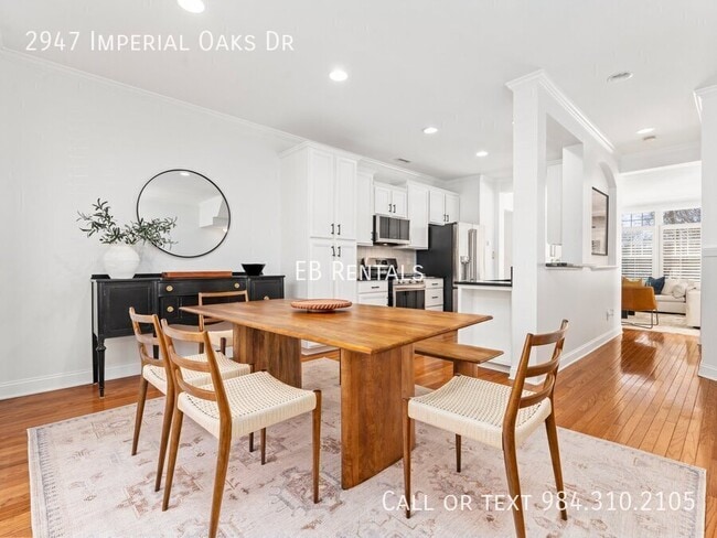 Building Photo - 2947 Imperial Oaks Dr