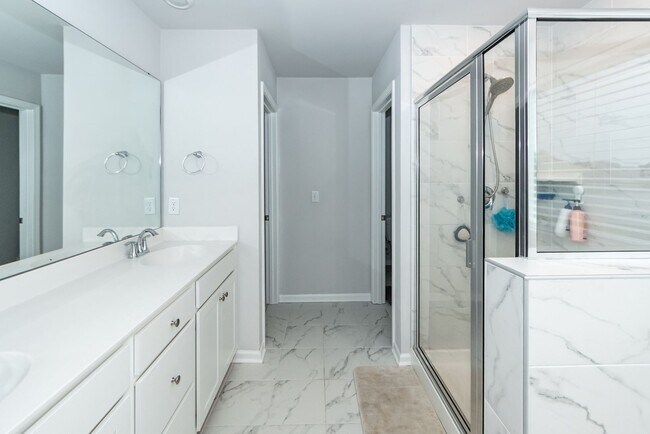 Building Photo - 6976 Pumpkinseed Dr