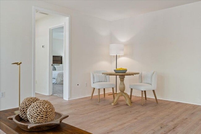 Building Photo - 708 Yosemite Trail