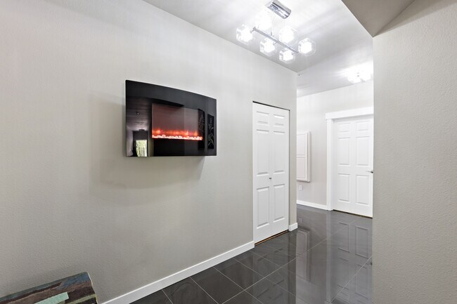 Building Photo - 14335 Simonds Rd NE