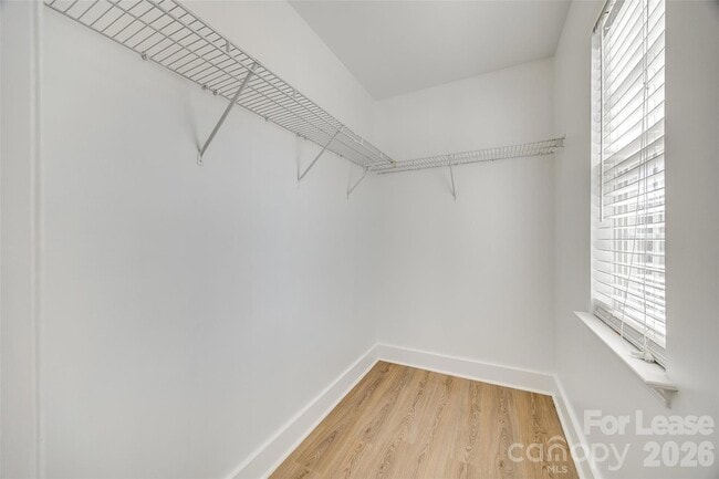 Building Photo - 3725 Planters Watch Dr