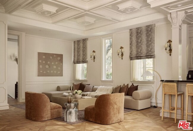 Building Photo - 628 N Rodeo Dr