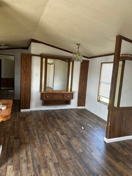 Building Photo - 75 R M Wy