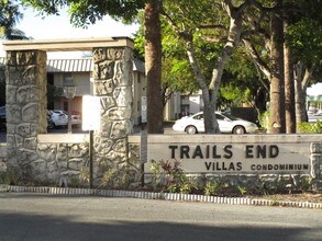 Building Photo - 10693 N Military Trl