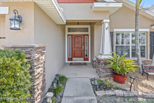 Building Photo - 1236 Alaqua Way