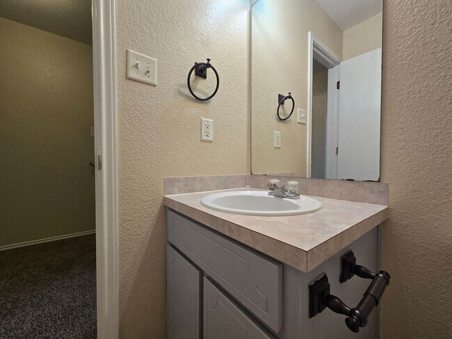 Building Photo - PRICE REDUCTION - AVAILABLE NOW!