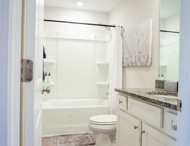 Building Photo - 751 Jacobs Millpond Rd