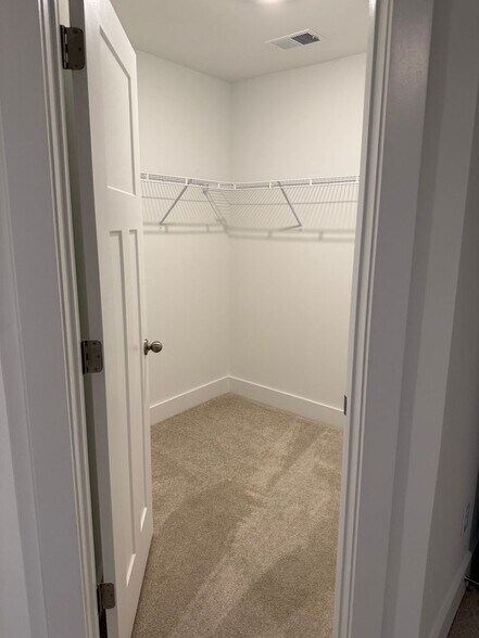 Building Photo - 514 W Norvell Ct