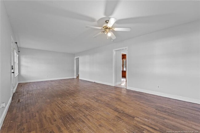 Building Photo - 821 Sandalwood Dr