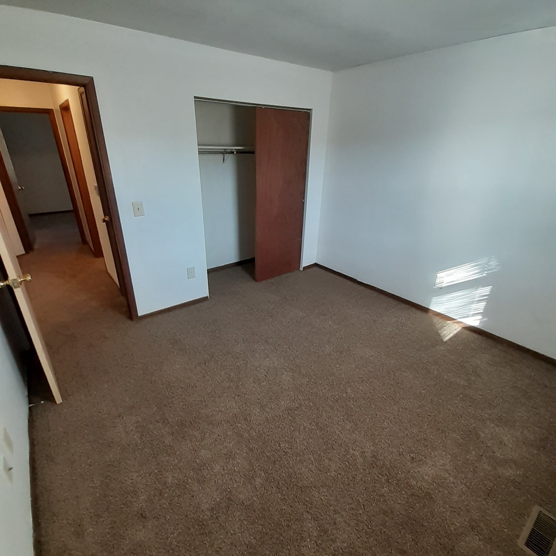 Bedroom - 5063 Lamme Rd