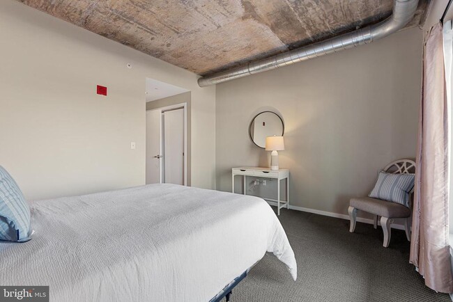 Building Photo - 1200 Steuart St