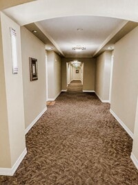 Building Photo - Amazing 2 Bedroom across from DU