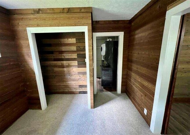 Building Photo - 3521 Clay Rd SW