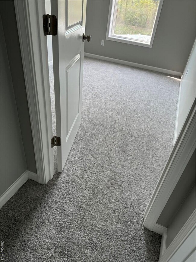 Building Photo - 16 Pinto Rd