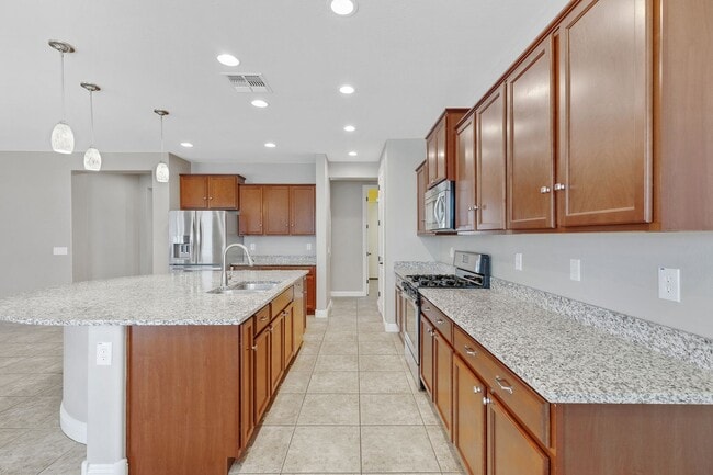 Building Photo - 3 Bed 2 Bath Home In Peoria