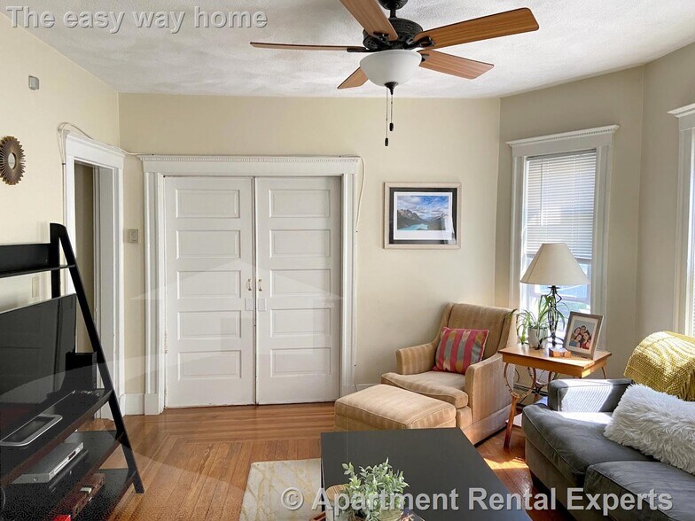 Building Photo - 41 Bay State Ave