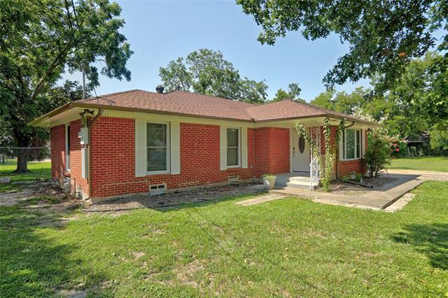 Building Photo - 1014 Sierra Dr