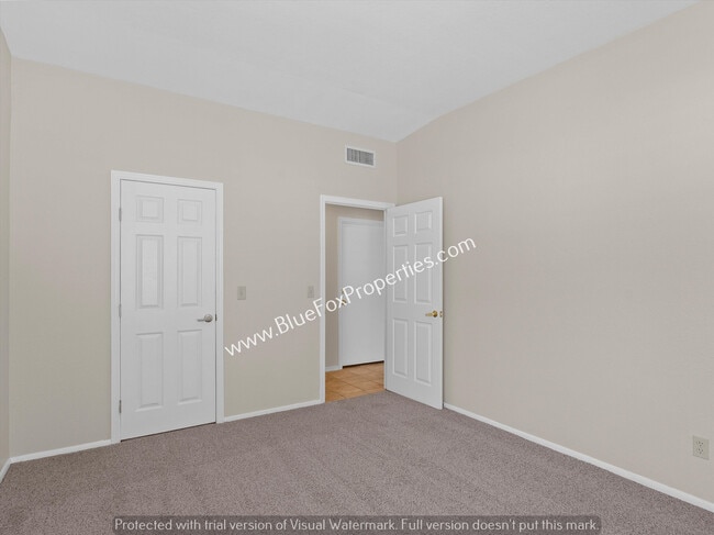 Building Photo - 811 Camino Corrida