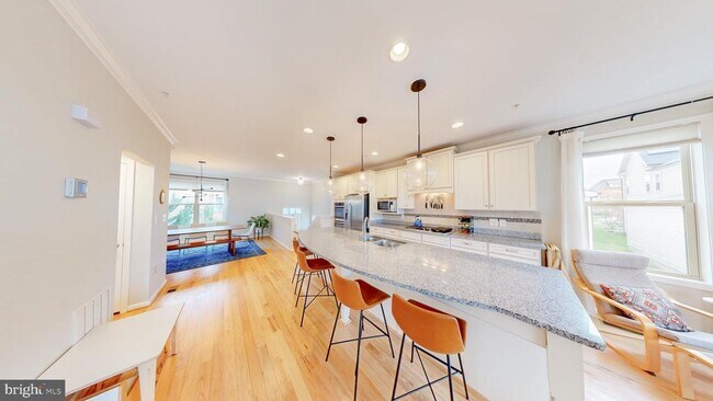 Building Photo - 13227 Deer Highlands Way