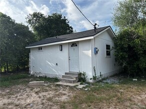 Building Photo - 6 N Glasscock Rd