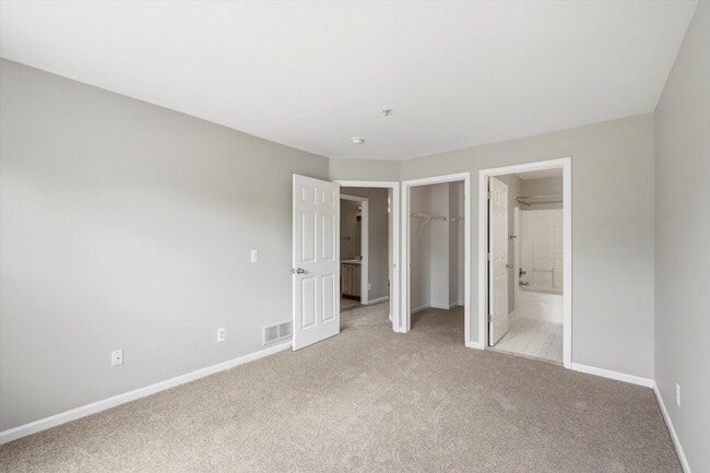 Building Photo - 2794 Barclay Wy