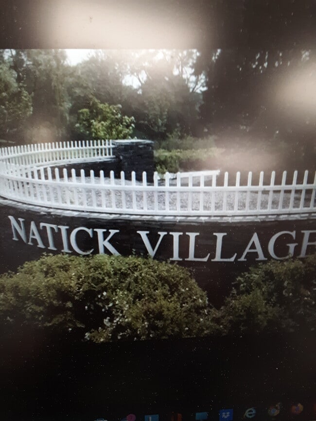 Building Photo - 17 Village Rock Ln